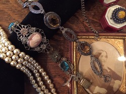 image4-antique-jewery-2.JPG